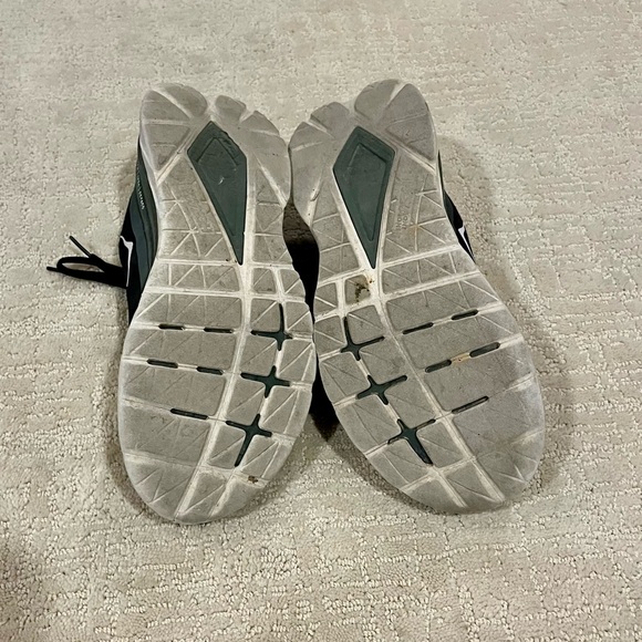 Hoka one one Black Athletic Shoes Women’s size 8D - Picture 3 of 6